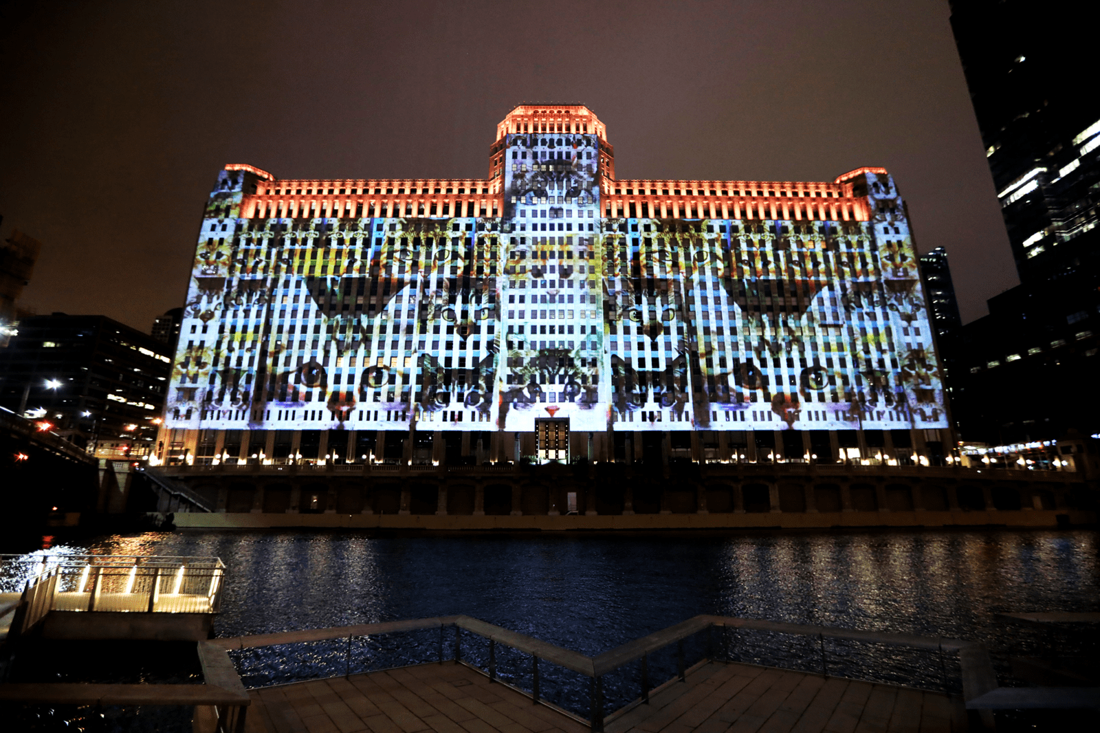 A Closer Look at Art on theMART and Chicago's Digital Artistry News